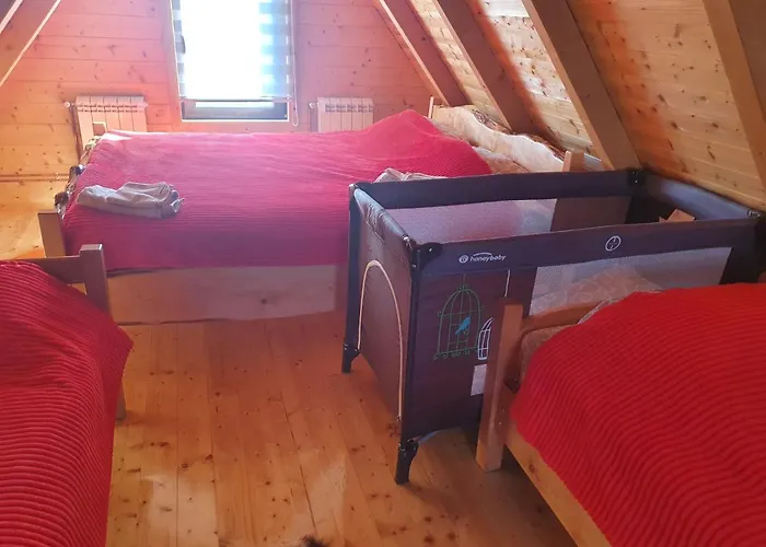 Ljubiska Previja Feriehus