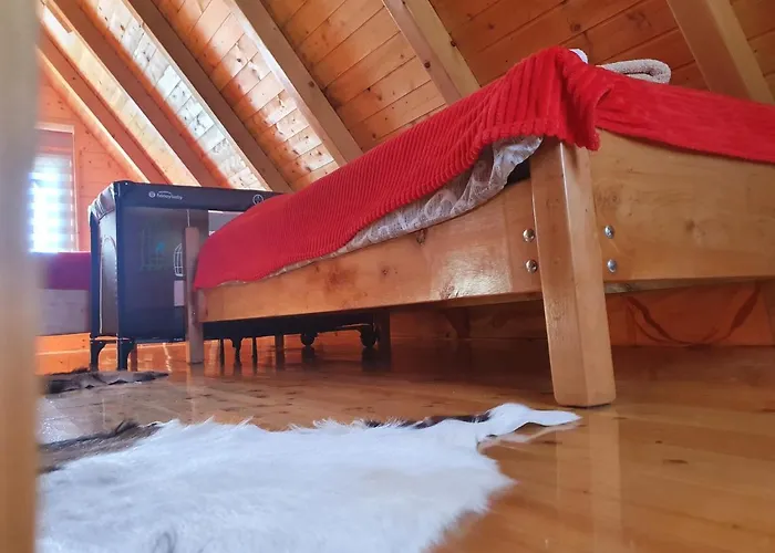 Ljubiska Previja Feriehus *