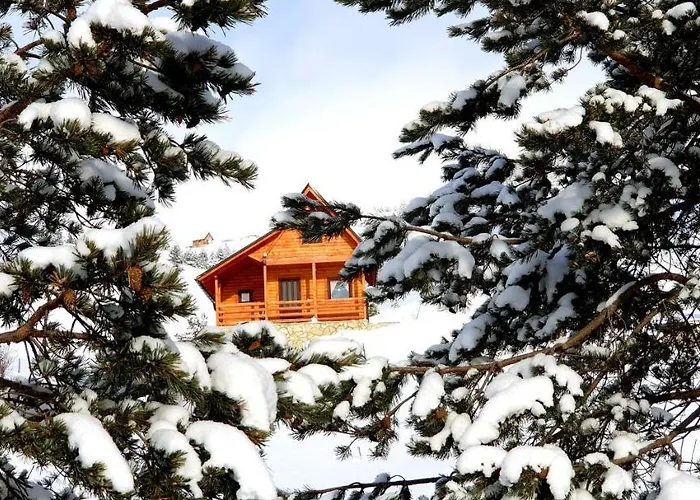 Ljubiska Previja Feriehus *